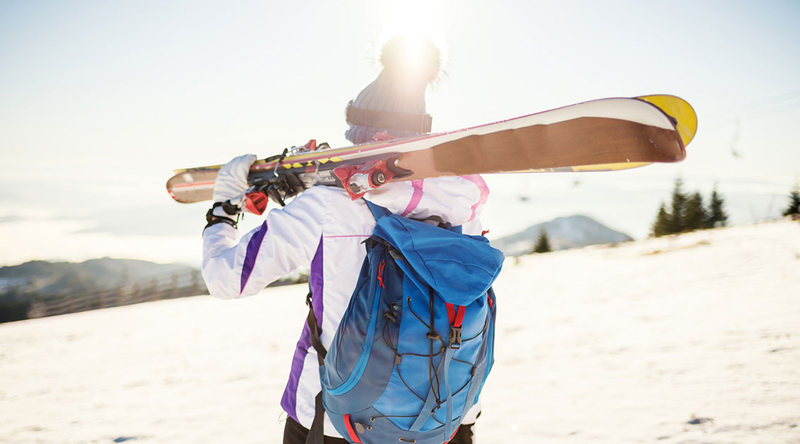 Best Budget Ski Backpacks of 202122 Clever Skier