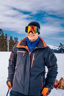 A well-fitted ski jacket