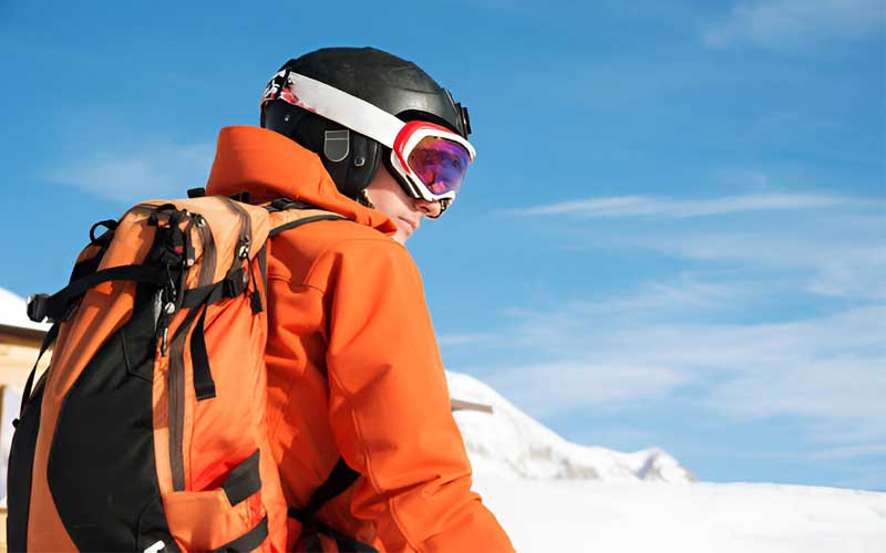 How to Choose Ski Helmets in the UK?