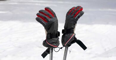 Best Ski Gloves for Sweaty Hands