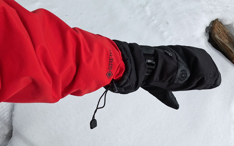 How to Choose Snowboard Mittens?